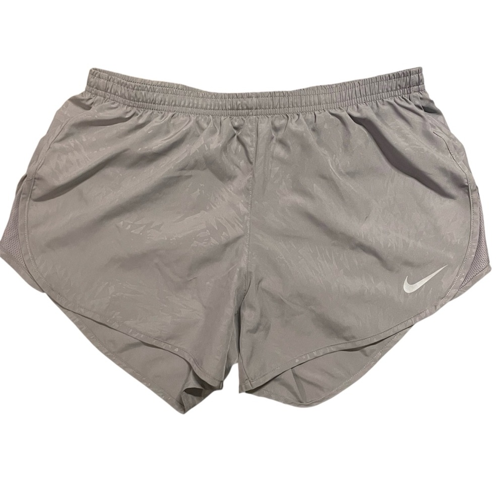 Nike Womens Medium Running Shorts Dri FIT Tempo Brief Lined Gray M 3.5 Pockets